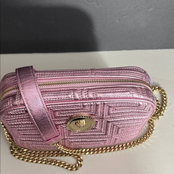 RARE Versace Metallic Pink Crossbody Bag Gold Chain CAMERA purse PERFECT SIZE! - Picture 15 of 17